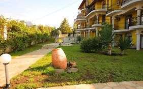 Menada Green Hills Apartments